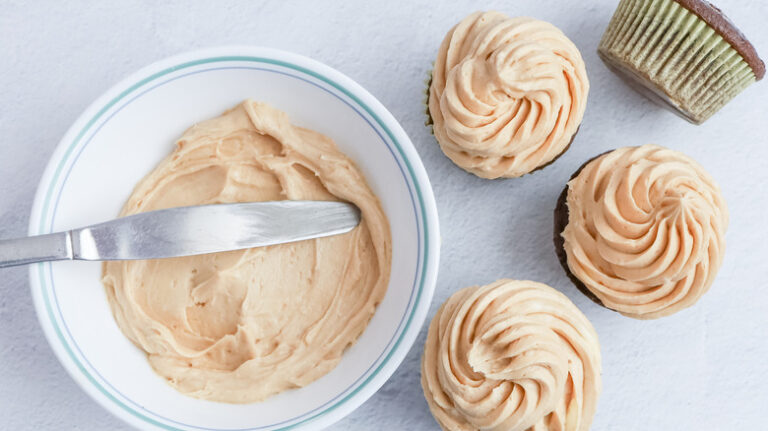 Creamy Peanut Butter Frosting Recipe