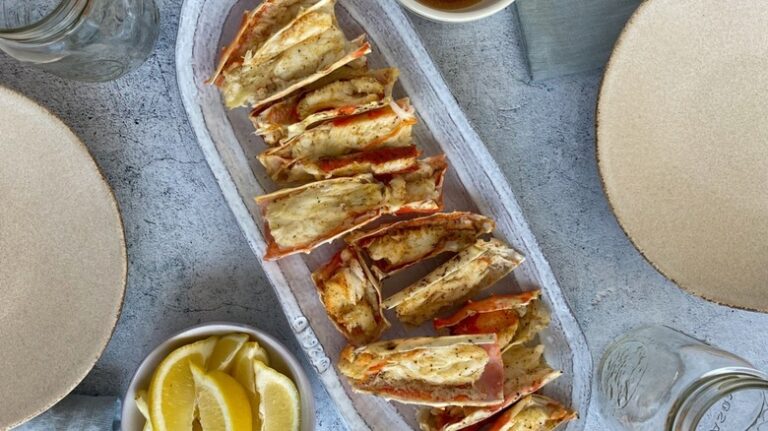 Easiest Oven Baked Crab Legs Recipe