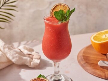 Frozen Strawberry Daiquiri Cocktail Recipe