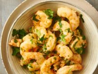 INCREDIBLY Juicy Sous Vide Shrimp (The Best Garlic Butter Shrimp)