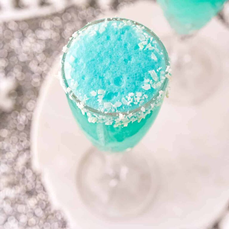 Jack Frost Mimosa ��� the perfect winter cocktail!