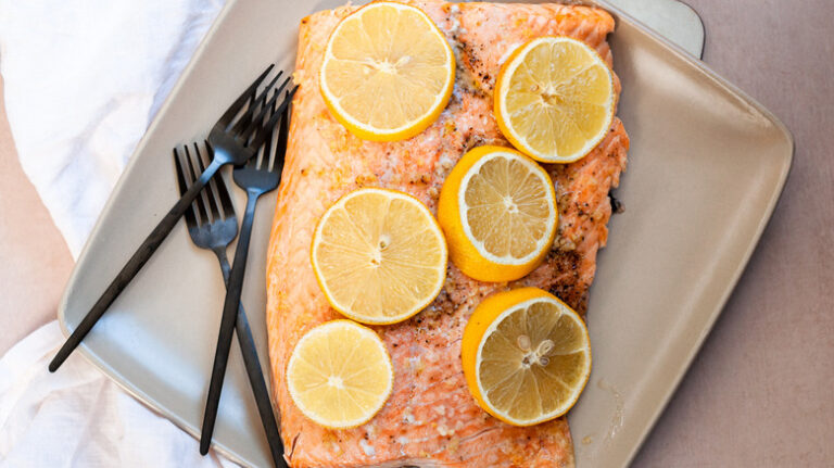 Lemon-Garlic Baked Salmon Recipe