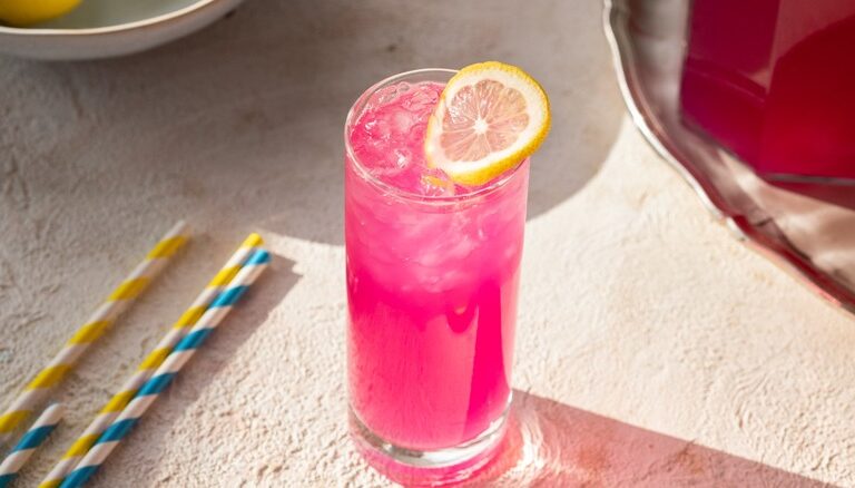 (Naturally!) Pink Lemonade Recipe