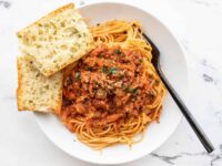 Spaghetti with Hidden Vegetable Pasta Sauce