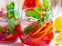 Sparkling Pomegranate Punch ��� party perfection!