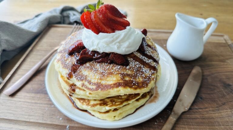 Strawberry-Mascarpone Pancakes With Balsamic Syrup Recipe