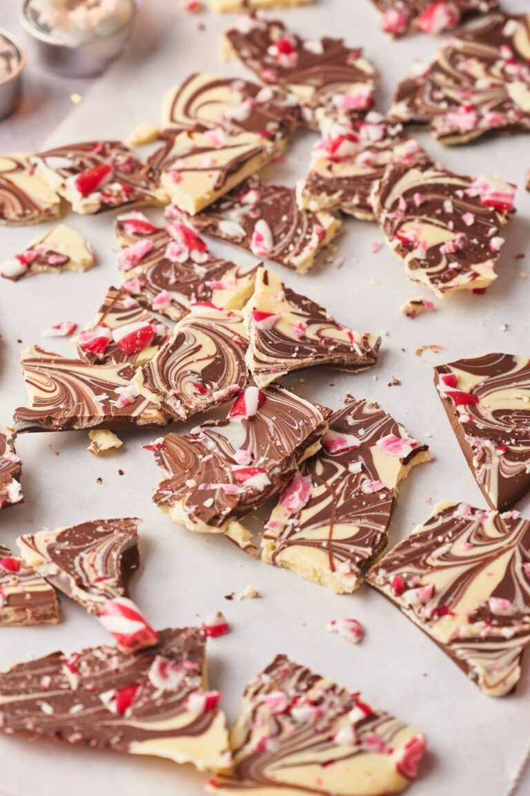 The BEST Peppermint Bark | Easy To Make In Just 5 Minutes