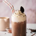 The MOST DELICIOUS Oreo Milkshake Ever Made In 1 Minute